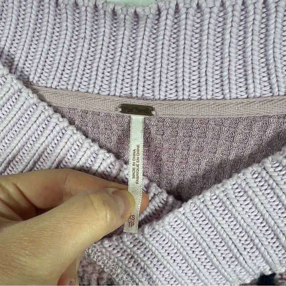 Free People women’s Connell Sherpa pullover size XS v-neck striped purple - Picture 11 of 13